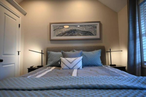 Cozy Cottage 2 Minutes to Downtown GVL